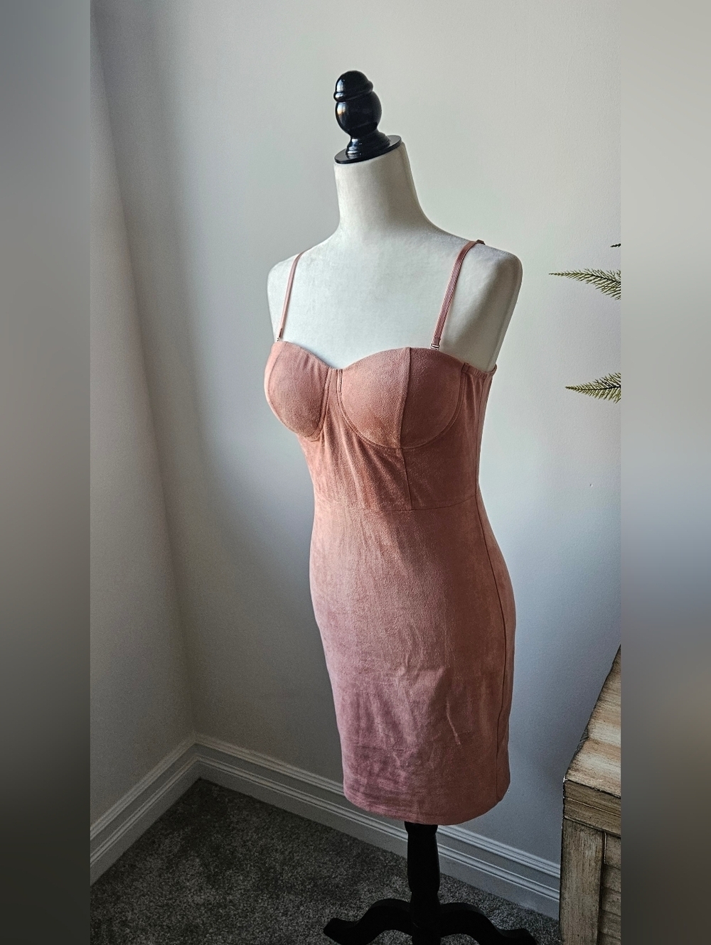 Guess Blush Pink Mini Dress with Sweetheart Neckline - Picture 5 of 7
